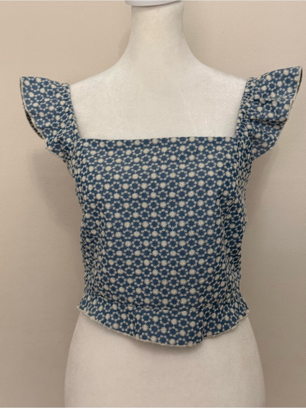 Blue Floral Ruffle Tie-Back Crop Top - Picture 2 of 6
